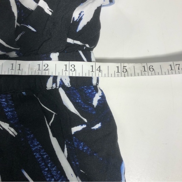 Fabletics Elaine Jumpsuit La Palma Print, size Xs - Picture 10 of 12